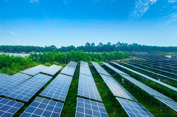 Guide pratique pour choisir des panneaux solaires en aquitaine