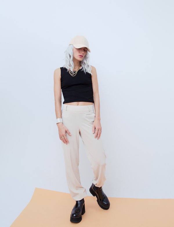 Guide des vêtements transgenre : osez affirmer votre style